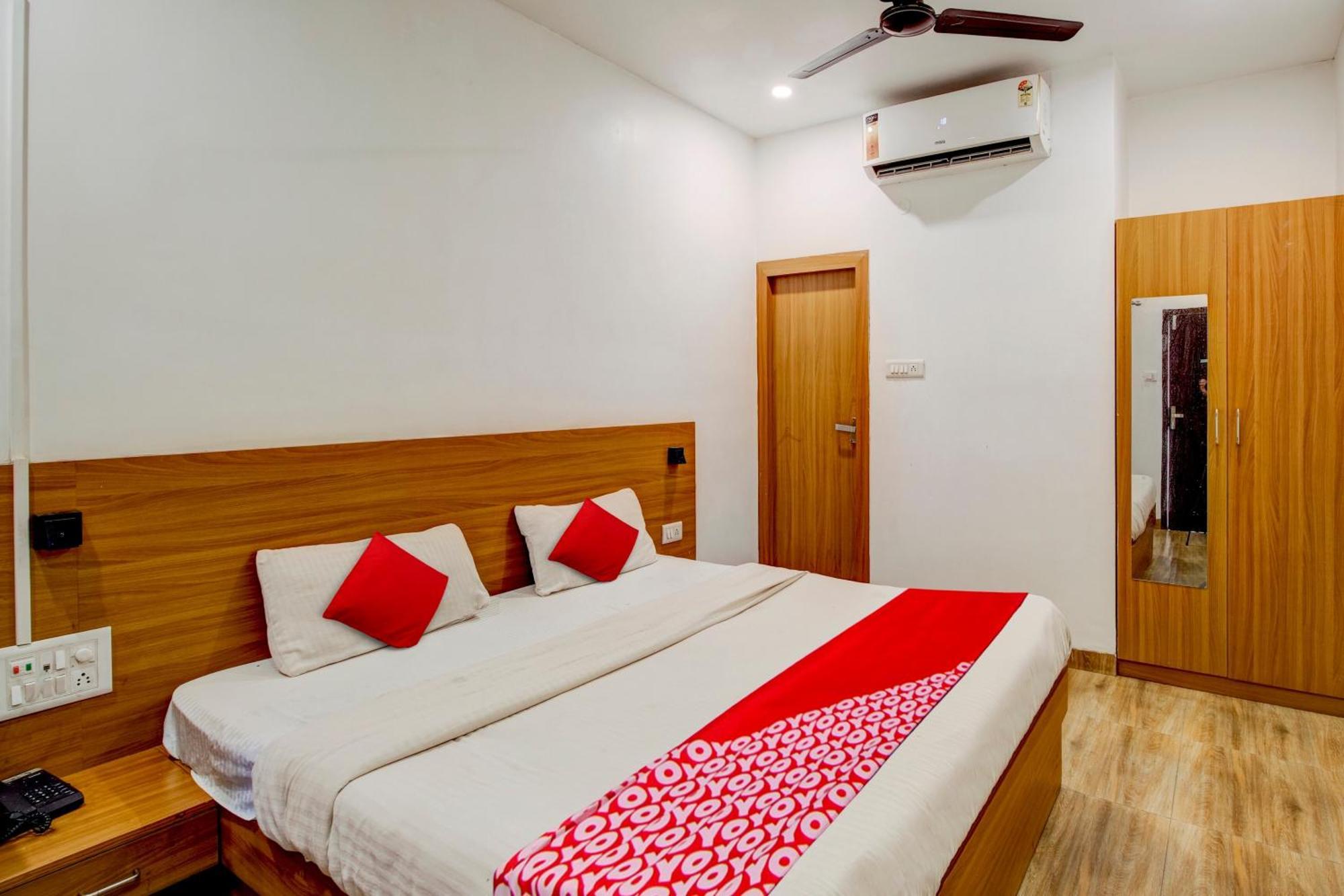 Hotel O Hill View Residency Near Aca Stadium Guwahati Eksteriør billede