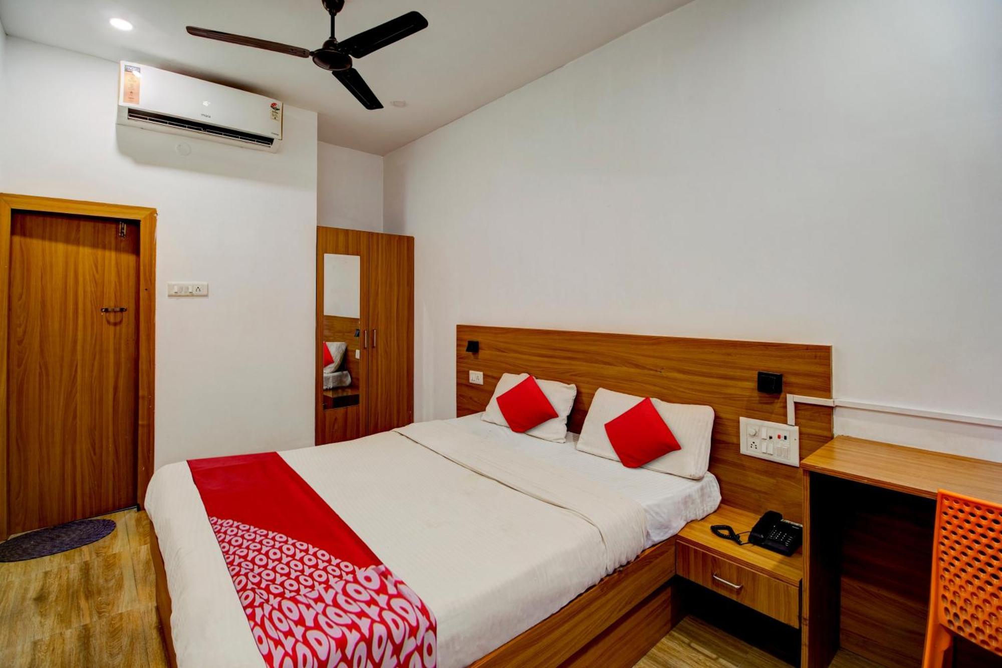 Hotel O Hill View Residency Near Aca Stadium Guwahati Eksteriør billede