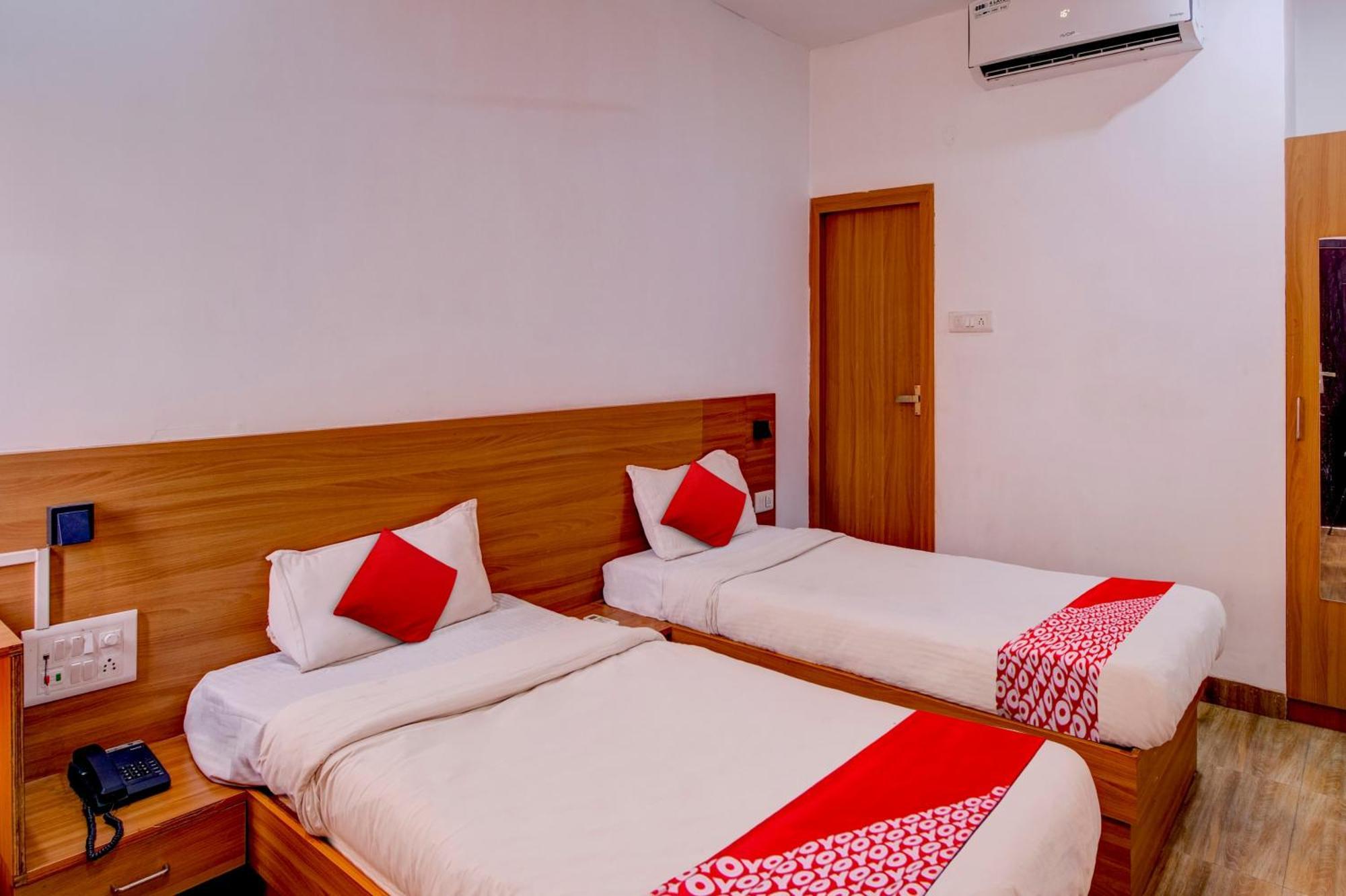 Hotel O Hill View Residency Near Aca Stadium Guwahati Eksteriør billede