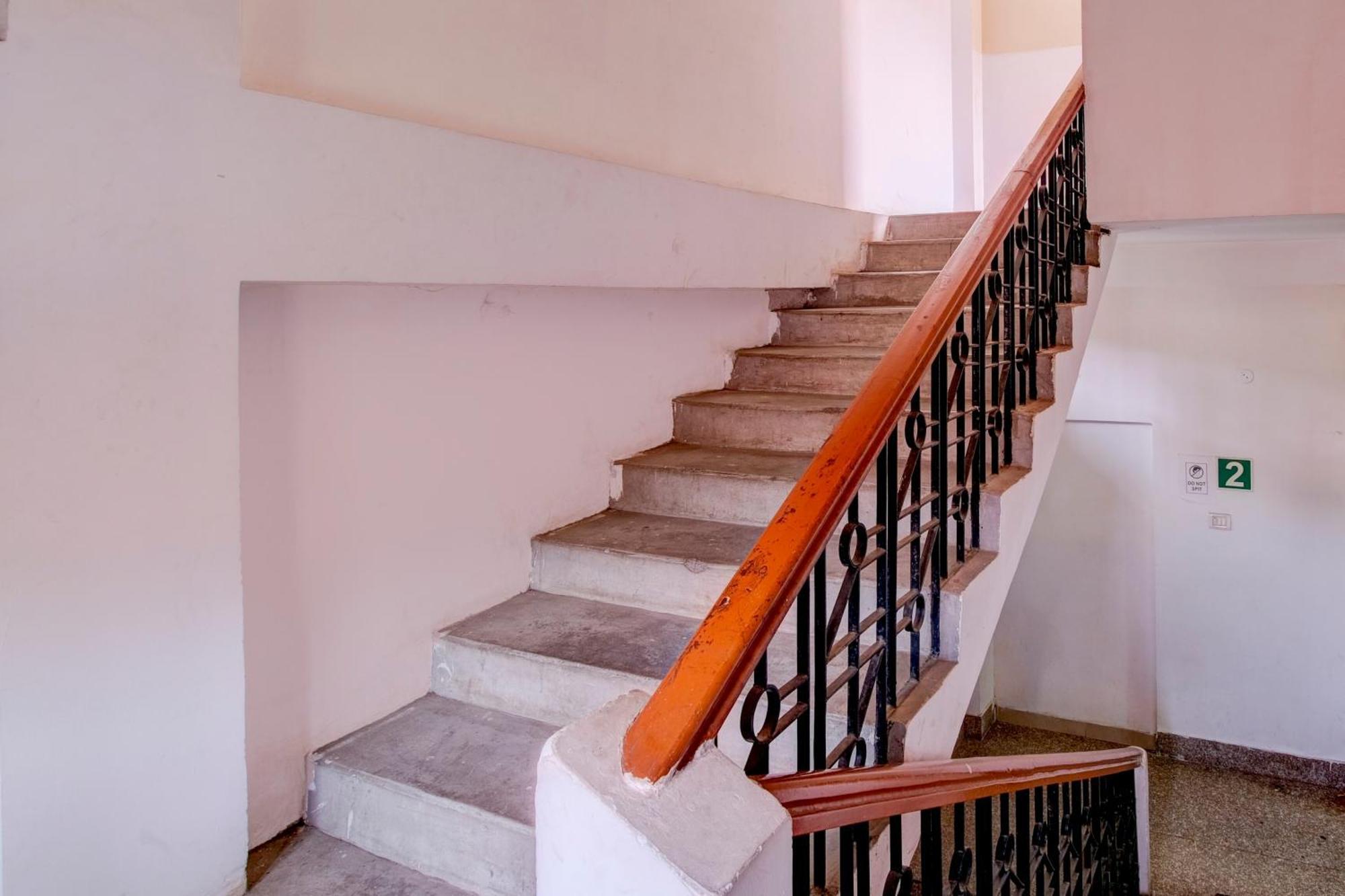 Hotel O Hill View Residency Near Aca Stadium Guwahati Eksteriør billede